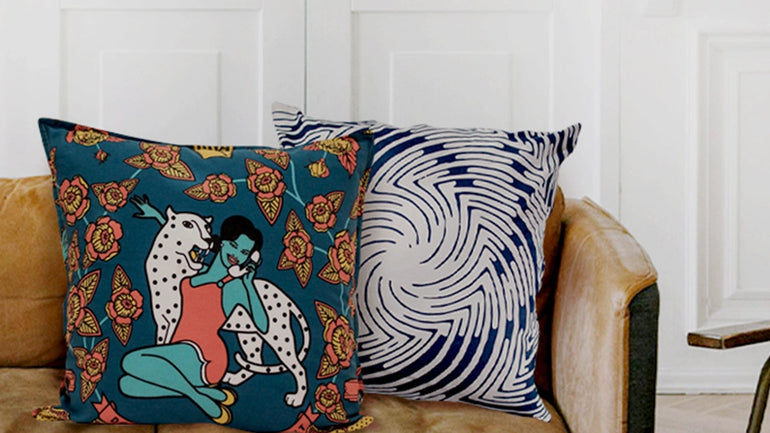 Your Guide to Styling Throw Pillows for Couch, Bed, and Everything In Between