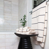 Addis Black White Bath Towels Set 2
